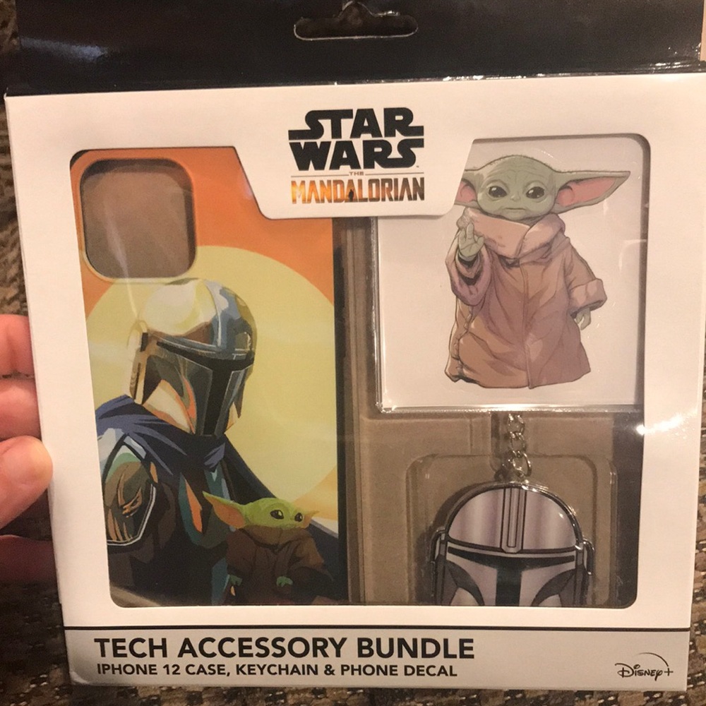 Star Wars phone case tech accessory bundle